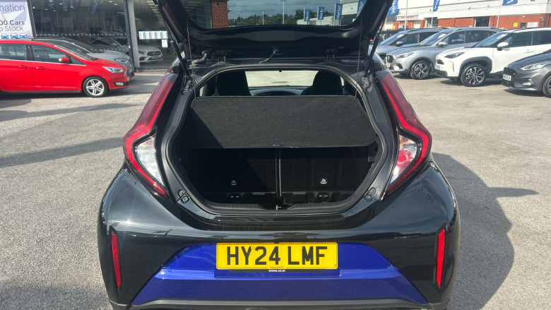 Toyota Aygo X 1.0 VVT-i Edge 5dr Petrol Hatchback